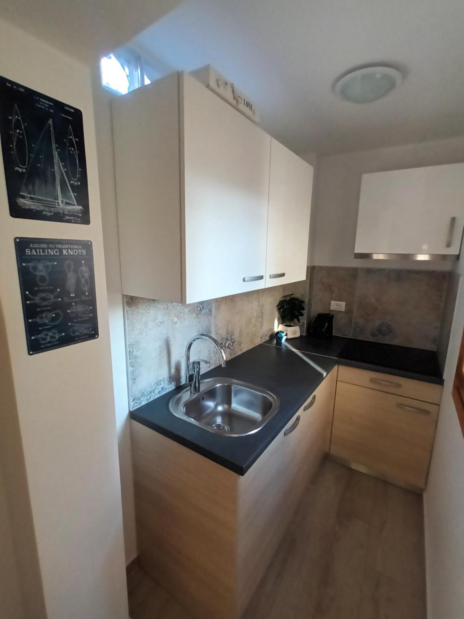 App Hedonist Lägenhet Novigrad Istria Exteriör bild